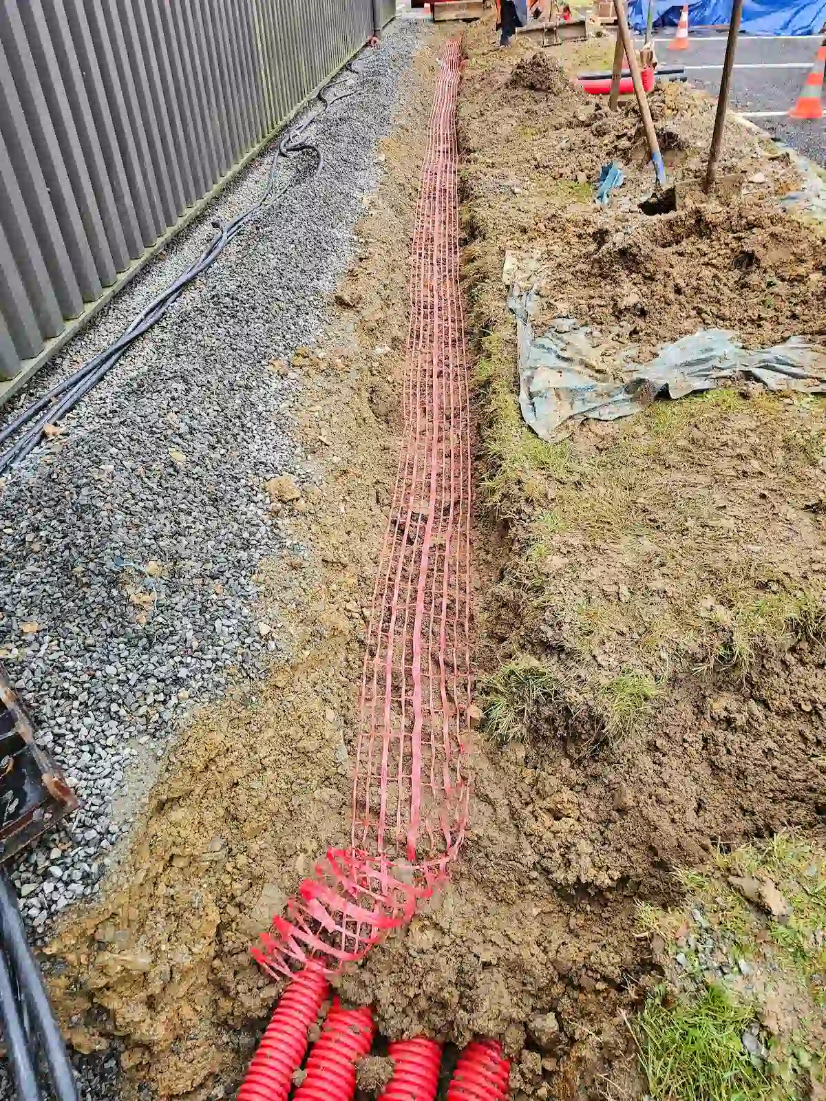 Pose des bornes de recharge sur le parking URSSAF